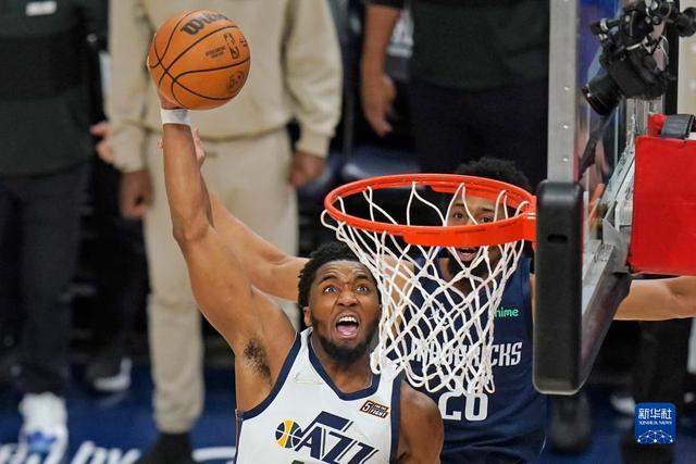 杨瀚森17+12青岛胜山东 范子铭24分首钢负山西