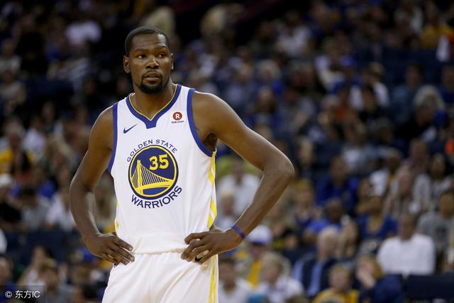 詹姆斯末节超神单节19分 湖人逆天翻盘胜快船