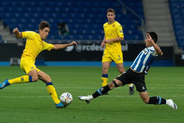 郭艾伦复出13+8辽宁7连胜 浙江大胜北京37分